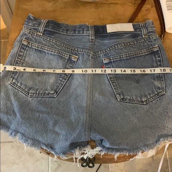 RE/DONE DENIM SHORTS! - Picture 4 of 4